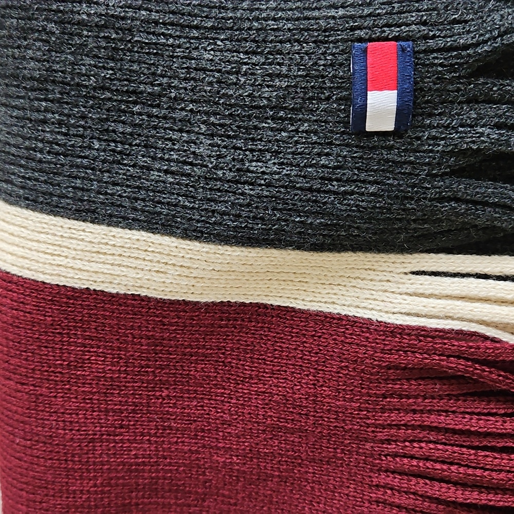 🧣HP🧣Vintage Tommy Hilfiger Men's Raschelle Scarf - Picture 3 of 9
